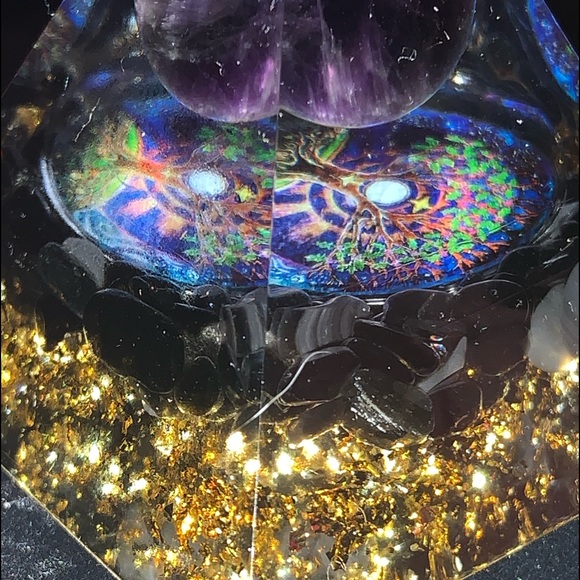 New Orgonite Resin Encased Amethyst Sphere TreeofLife Gold Leaf Crystal Pyramid - Picture 8 of 16